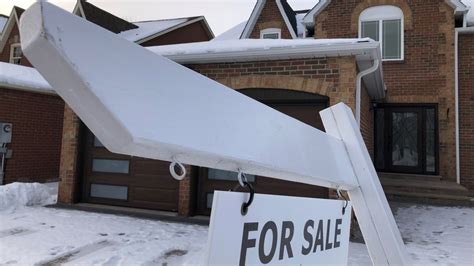 Canadian Press NewsAlert: Home sales drop 40% in February compared with year ago